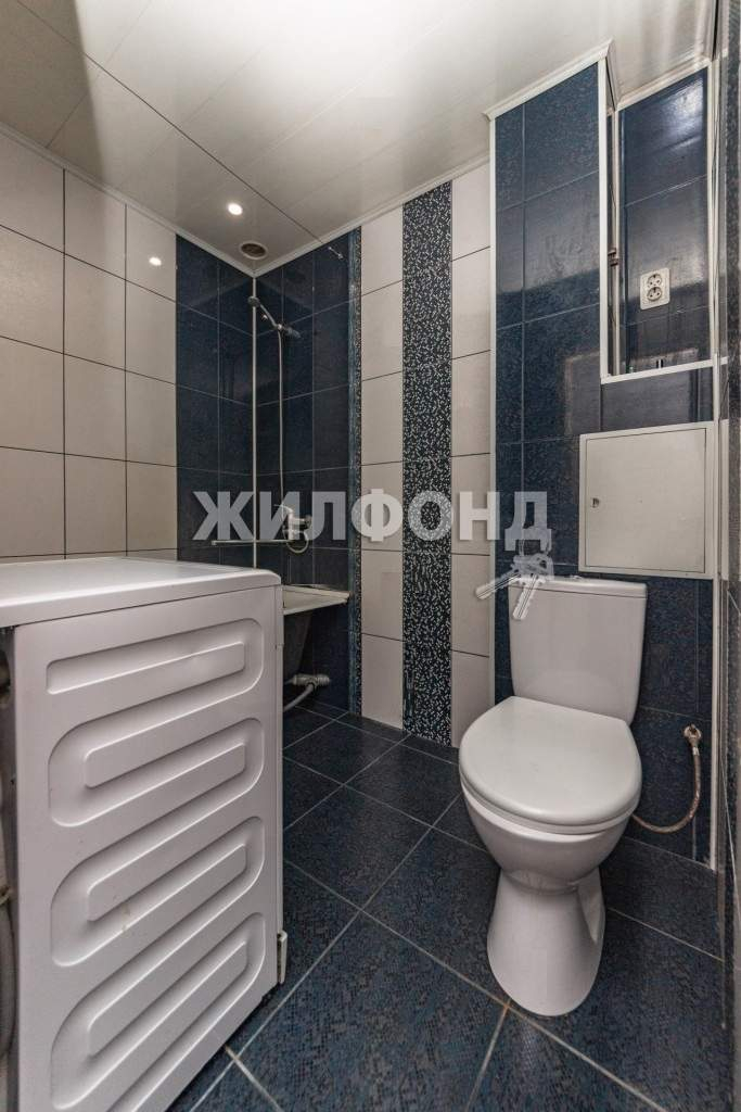 Продажа 3-комнатной квартиры, Барнаул, Георгия Исакова улица,  д.231