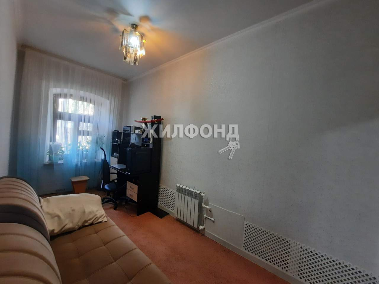 Продажа 4-комнатной квартиры, Астрахань, Набережная 1 Мая улица,  д.92