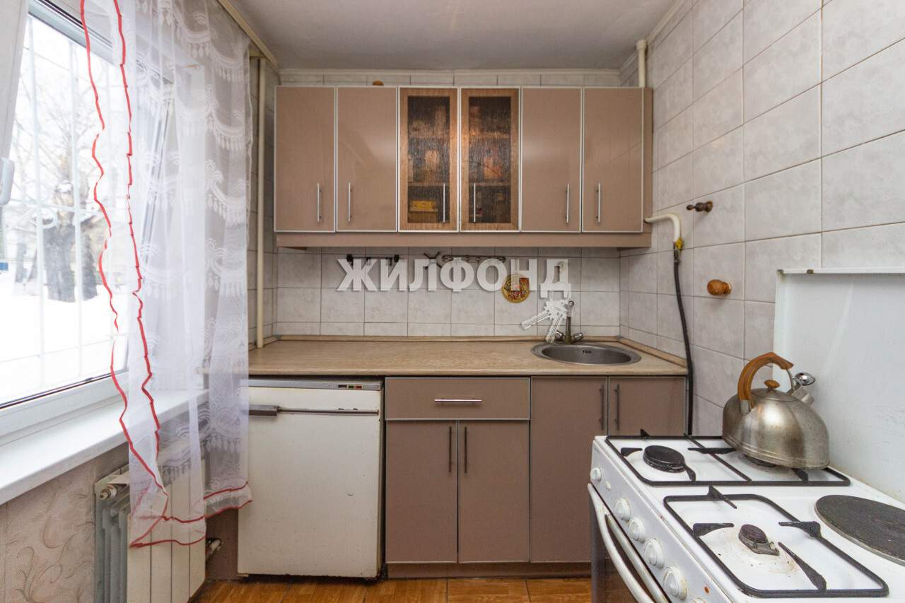 Продажа 2-комнатной квартиры, Барнаул, Горно-Алтайская улица,  д.4