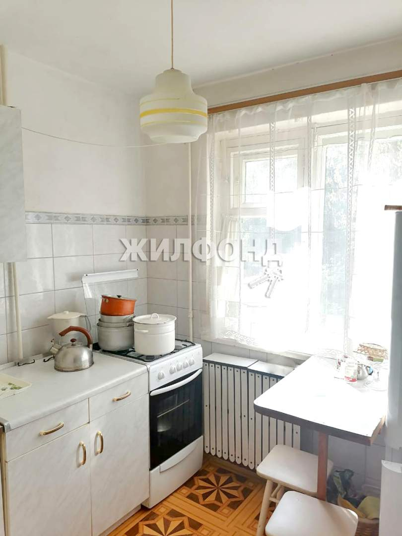 Продажа 3-комнатной квартиры, Орел, Комсомольская улица,  д.364