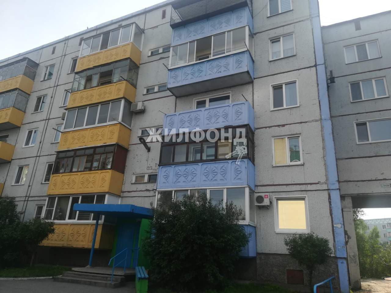 Продажа 4-комнатной квартиры, Абакан, Торосова улица,  д.19