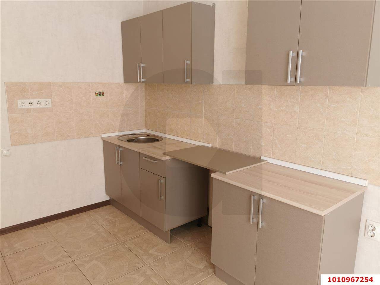 Продажа 1-комнатной квартиры, Российский, Куликова Поля улица,  д.25