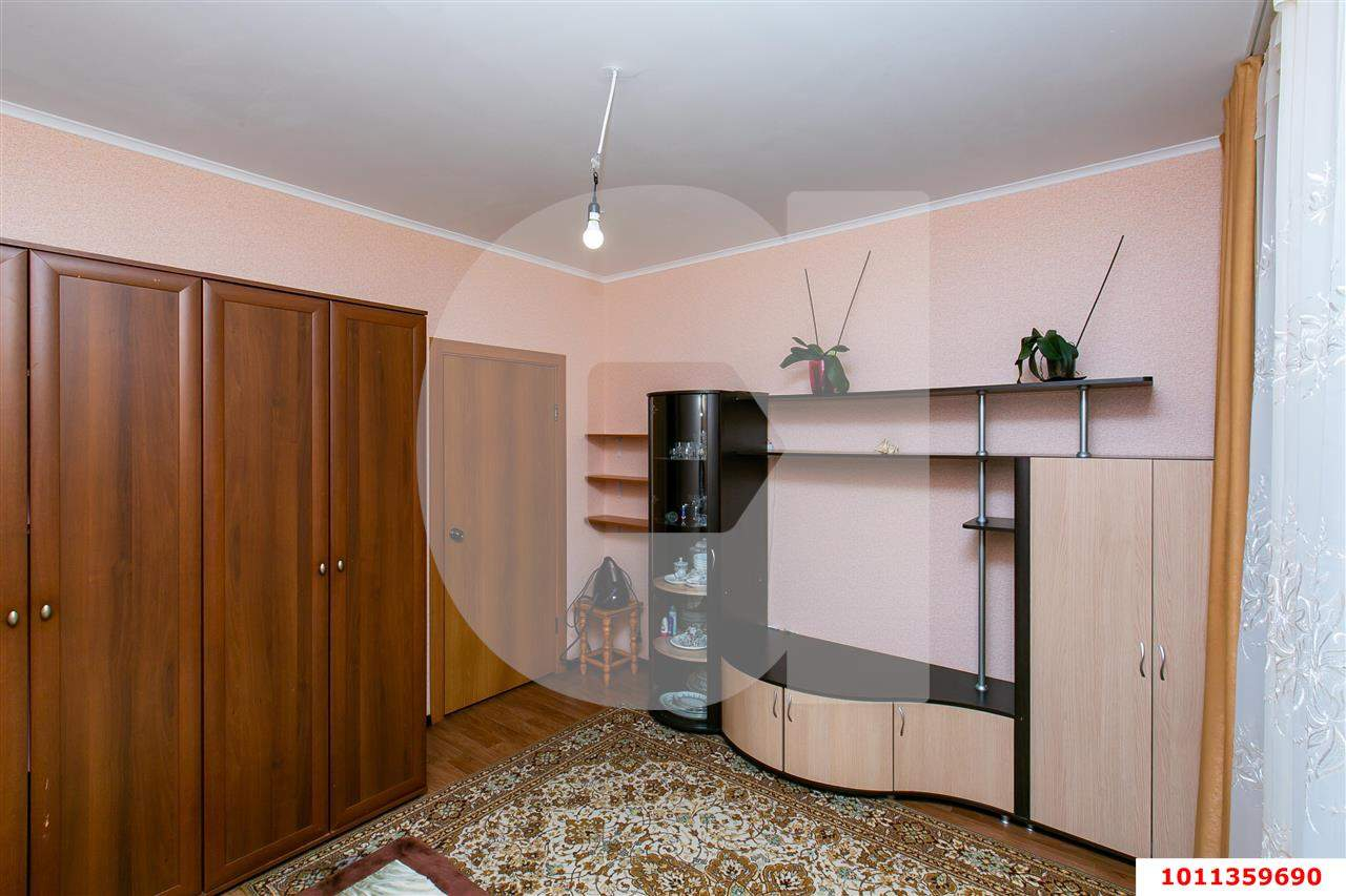 Продажа 3-комнатной квартиры, Краснодар, Зиповская улица,  д.42