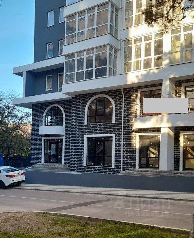 Продажа 3-комнатной квартиры, Геленджик, Гринченко улица,  д.21