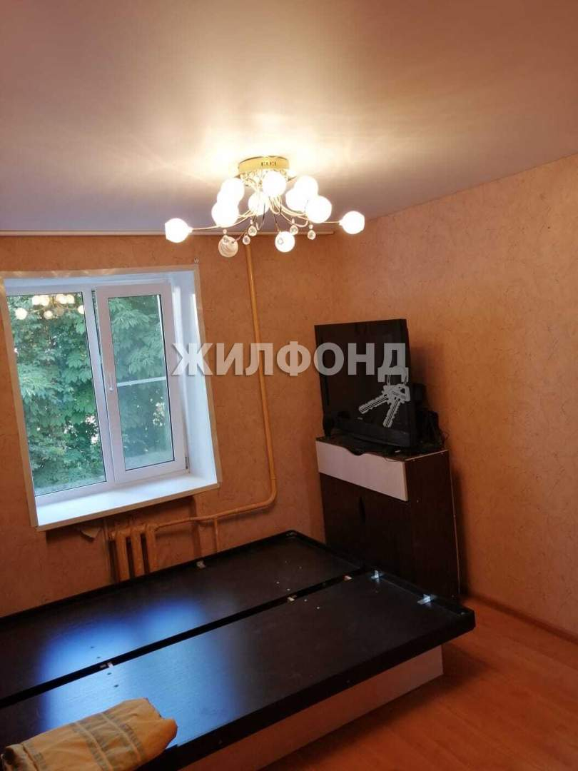 Продажа 3-комнатной квартиры, Орел, Часовая улица,  д.45