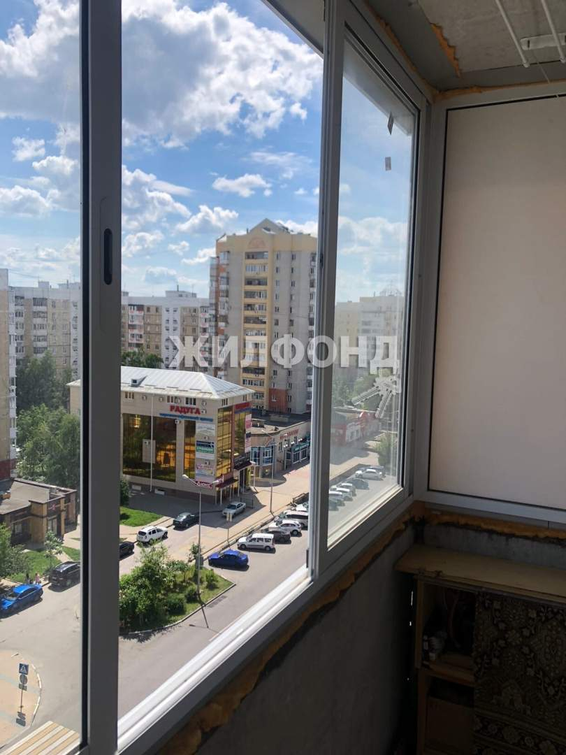 Продажа 1-комнатной квартиры, Белгород, Конева улица,  д.8