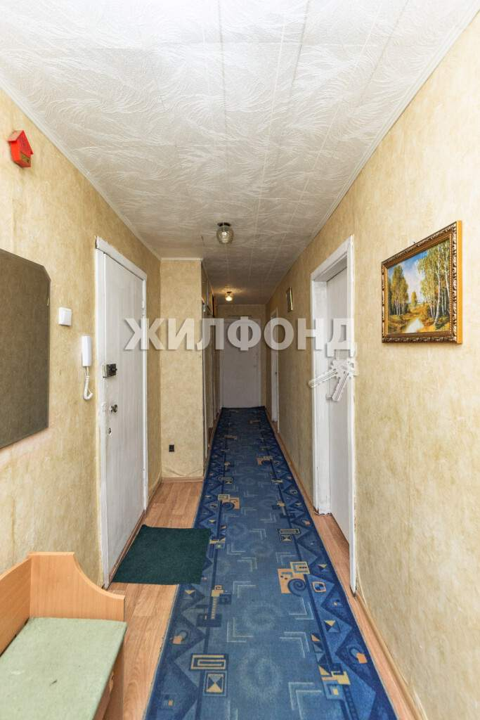 Продажа 3-комнатной квартиры, Барнаул, Чудненко улица,  д.93