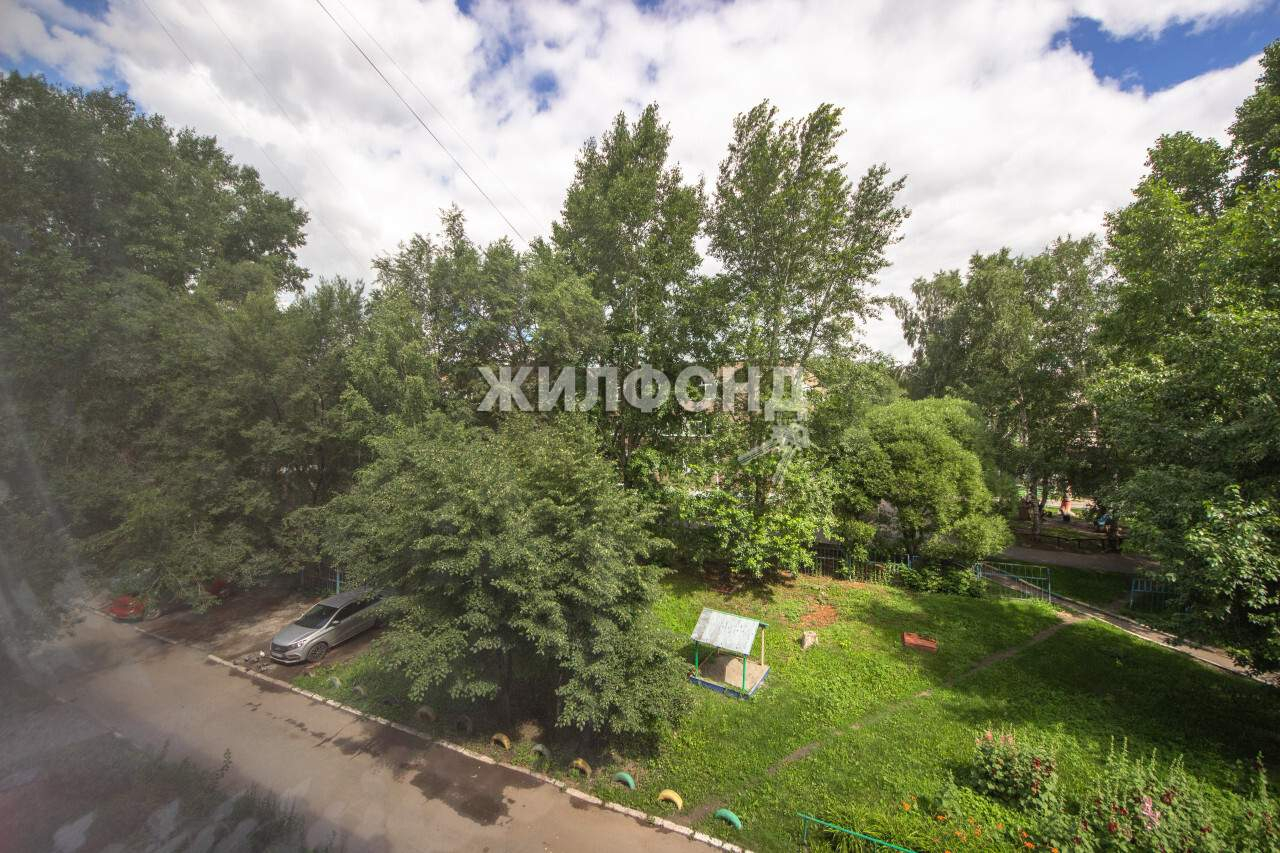 Продажа 2-комнатной квартиры, Барнаул, Павловский тракт,  д.88