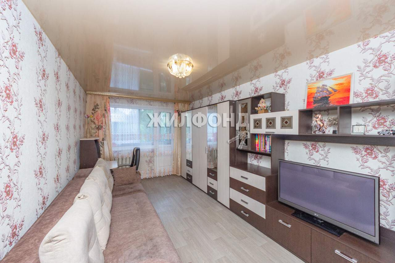 Продажа 2-комнатной квартиры, Барнаул, Павловский тракт,  д.88