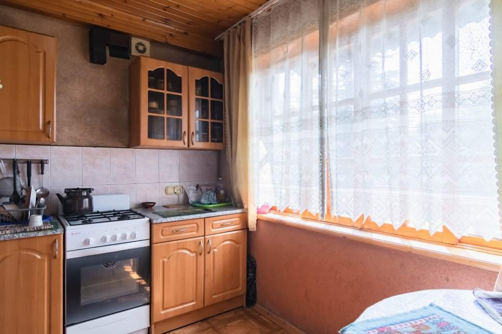 Продажа 2-комнатной квартиры, Сочи, Труда улица,  д.10