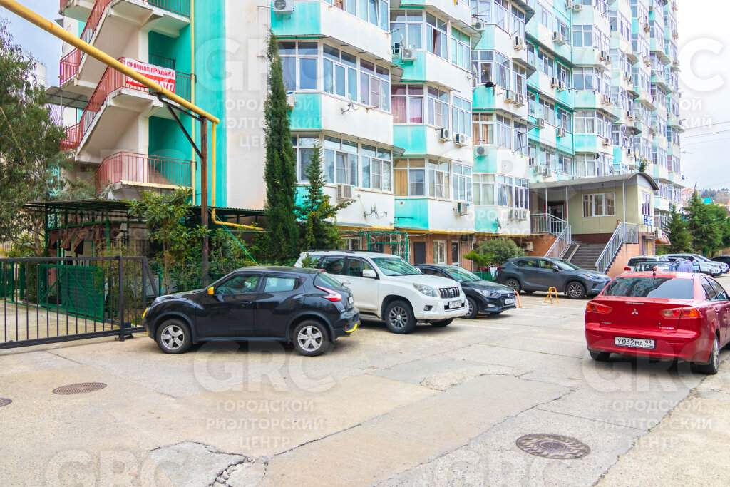 Продажа 2-комнатной квартиры, Сочи, Бамбуковая улица,  д.42