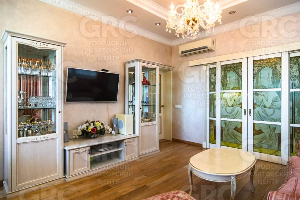 Продажа 3-комнатной квартиры, Сочи, Кубанская улица,  д.12Б