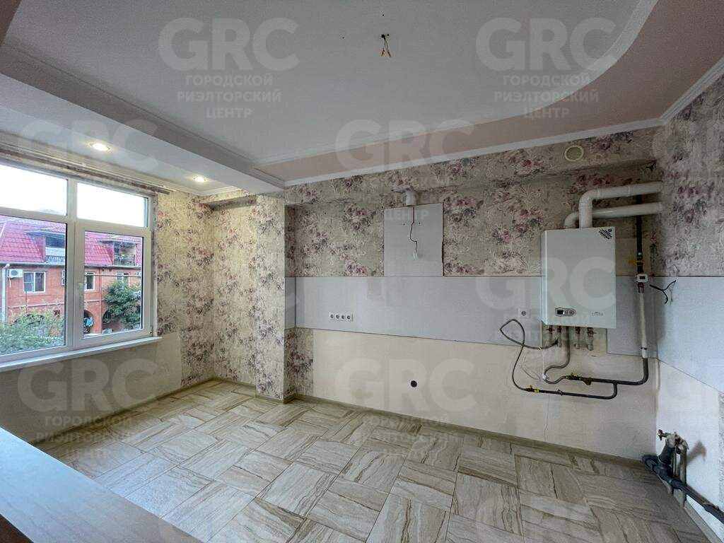 Продажа 3-комнатной квартиры, Сочи, Чекменева улица,  д.28А