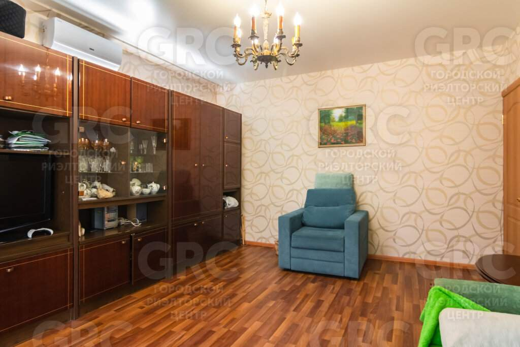 Продажа 2-комнатной квартиры, Сочи, Чехова улица,  д.31