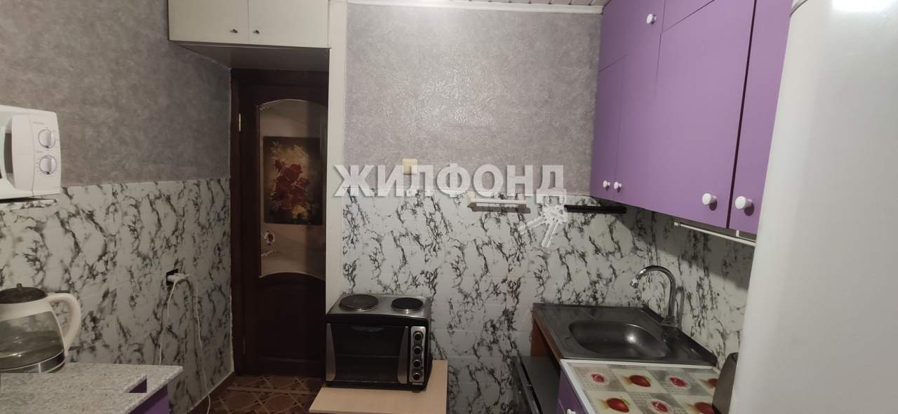 Продажа 2-комнатной квартиры, Барнаул, Коммунаров проспект,  д.122А