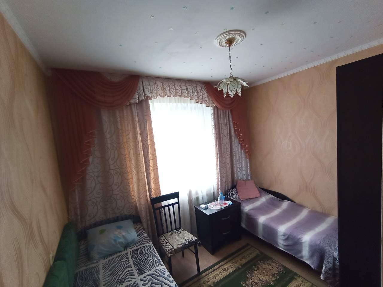 Продажа 3-комнатной квартиры, Симферополь, Маршала Жукова улица,  д.25