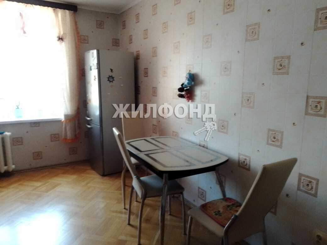 Продажа 2-комнатной квартиры, Орел, Кромская улица,  д.8