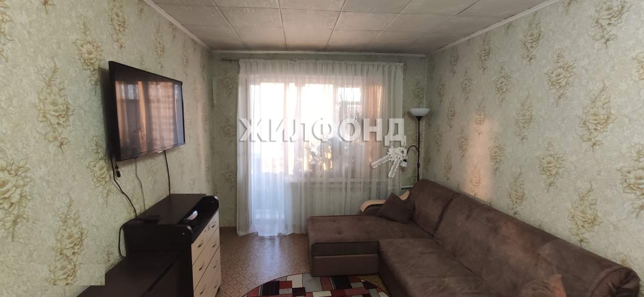 Продажа 2-комнатной квартиры, Барнаул, Коммунаров проспект,  д.122А