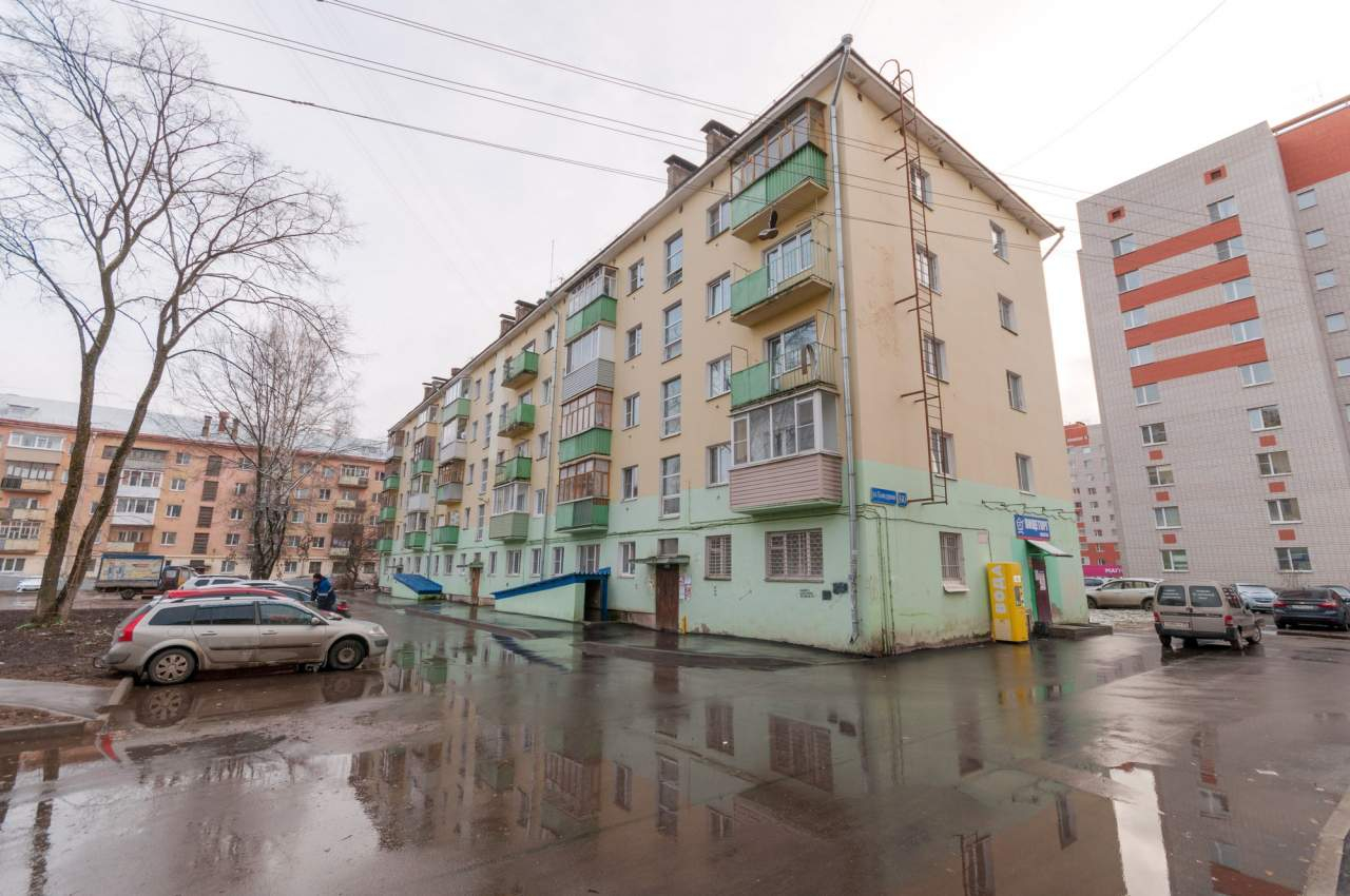 Продажа 2-комнатной квартиры, Вологда, Солодунова улица,  д.60
