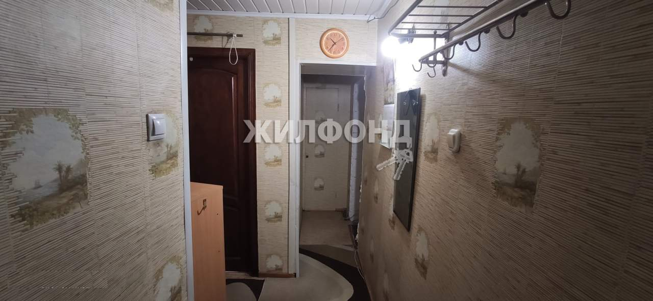 Продажа 2-комнатной квартиры, Барнаул, Коммунаров проспект,  д.122А