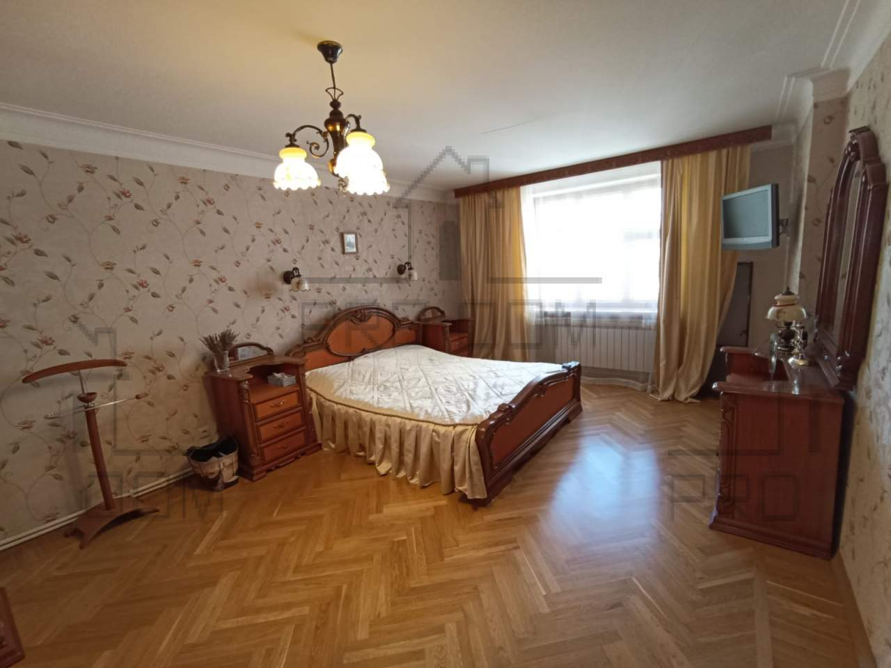 Продажа 5-комнатной квартиры, Севастополь, Карантинная улица,  д.16