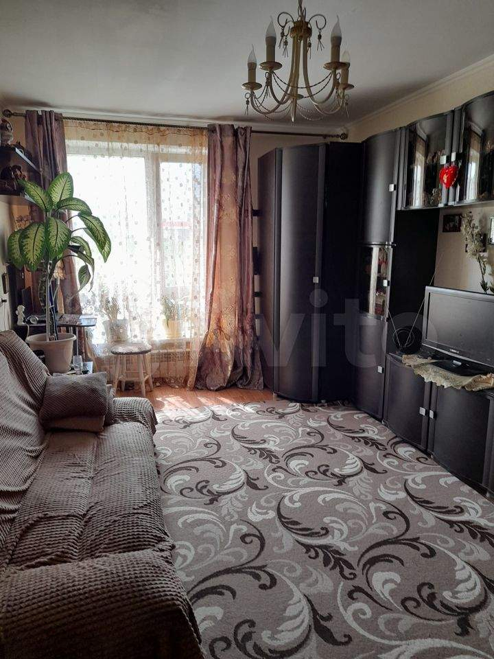 Продажа 3-комнатной квартиры, Калуга, Петра Тарасова улица,  д.41