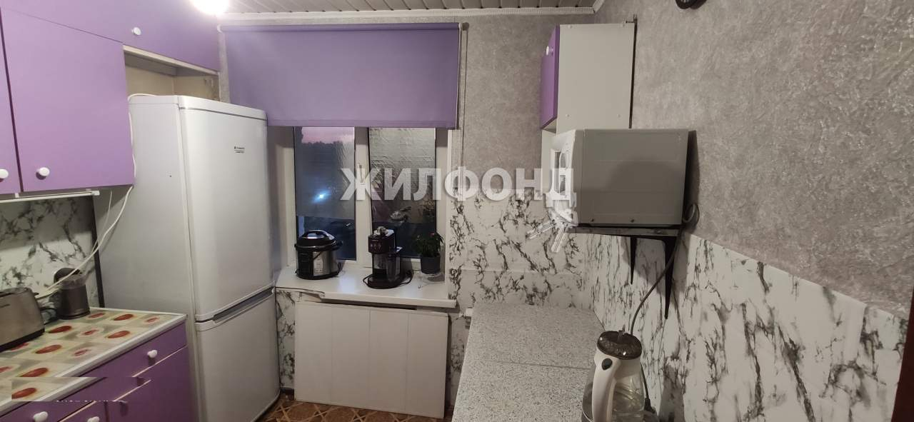 Продажа 2-комнатной квартиры, Барнаул, Коммунаров проспект,  д.122А