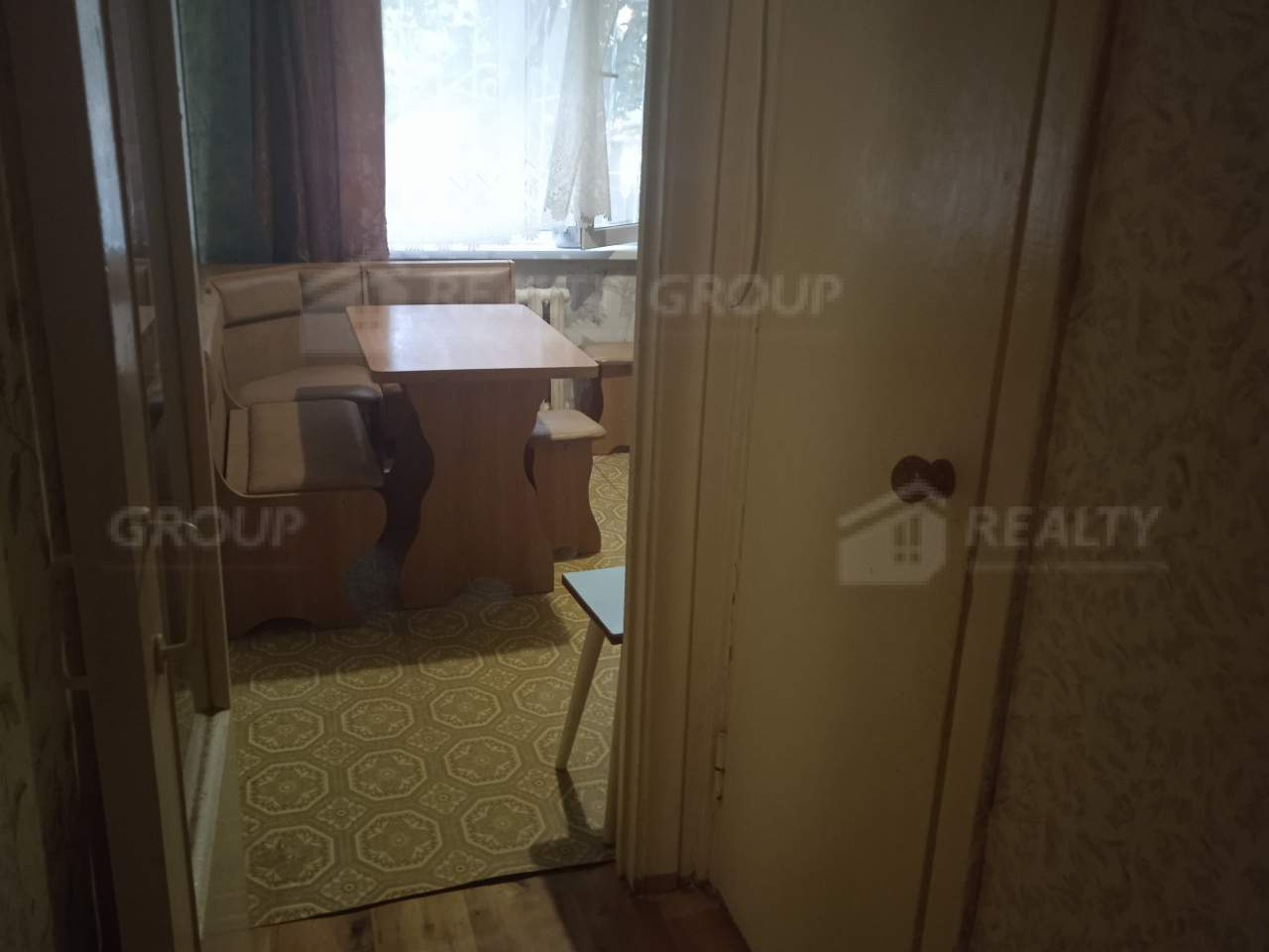 Продажа 2-комнатной квартиры, Симферополь, Воровского улица,  д.60
