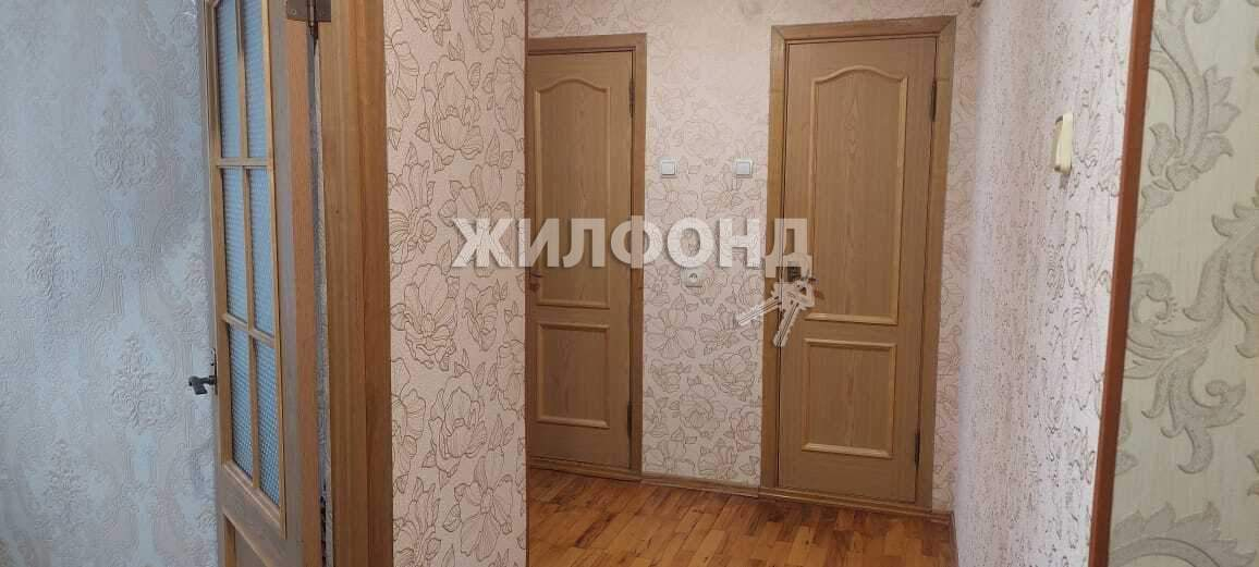 Продажа 4-комнатной квартиры, Георгиевск, Гастелло улица,  д.72