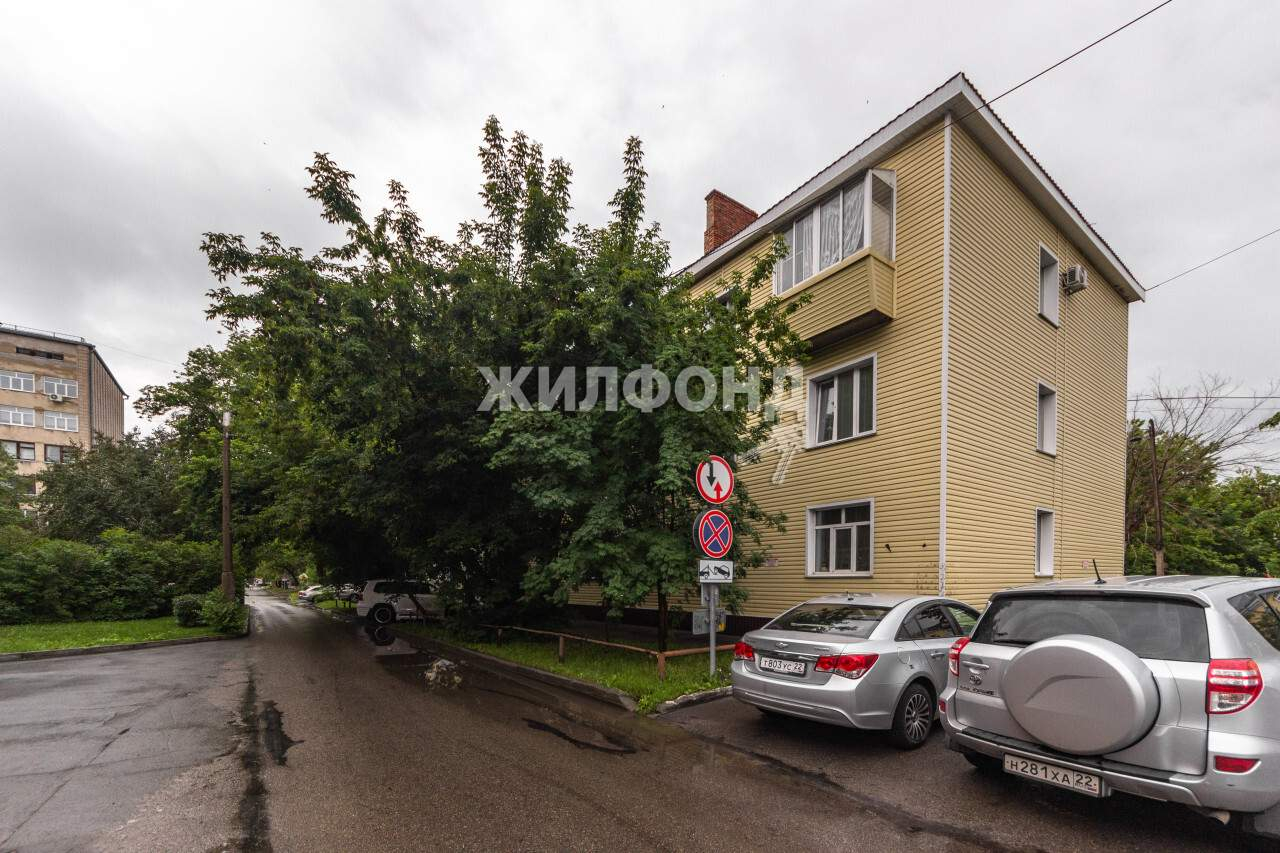 Продажа 3-комнатной квартиры, Барнаул, Максима Горького улица,  д.67