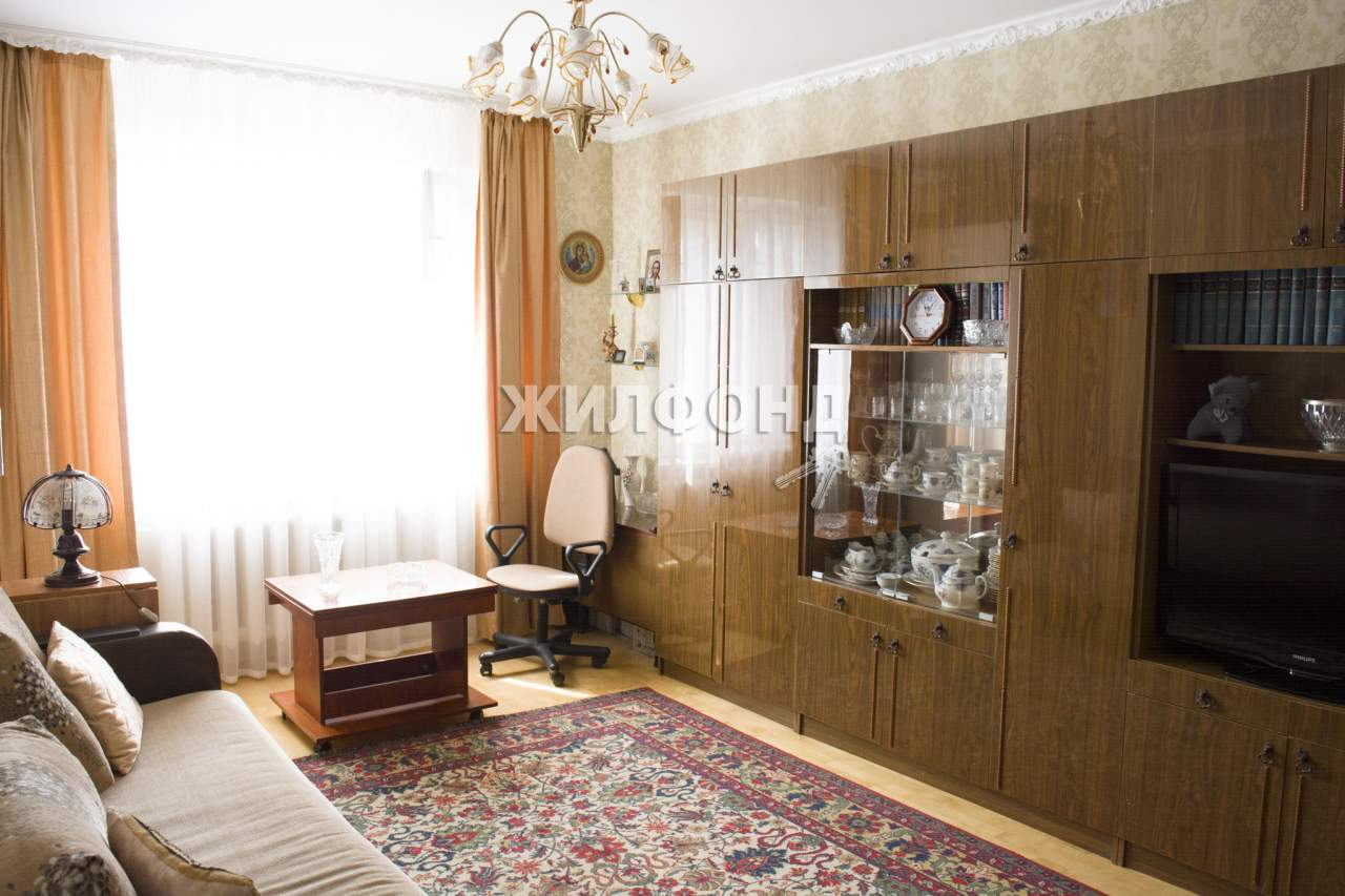 Продажа 1-комнатной квартиры, Орел, Планерная улица,  д.62