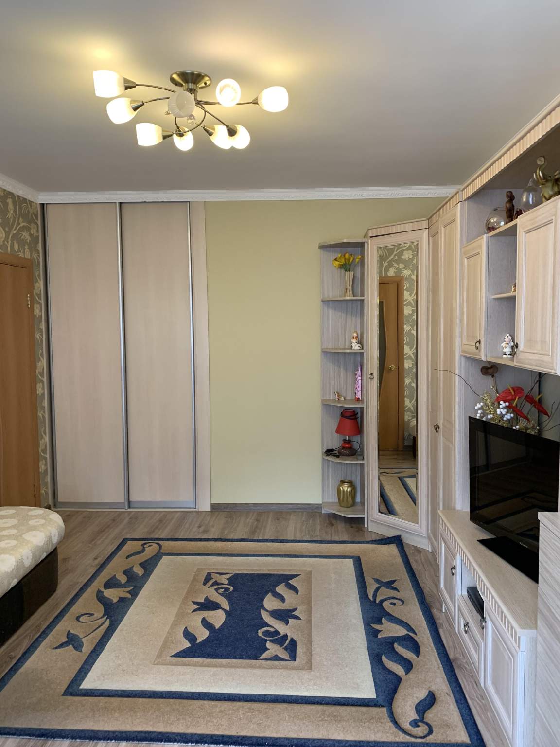 Продажа 1-комнатной квартиры, Кудрово, Ленинградская улица,  д.5