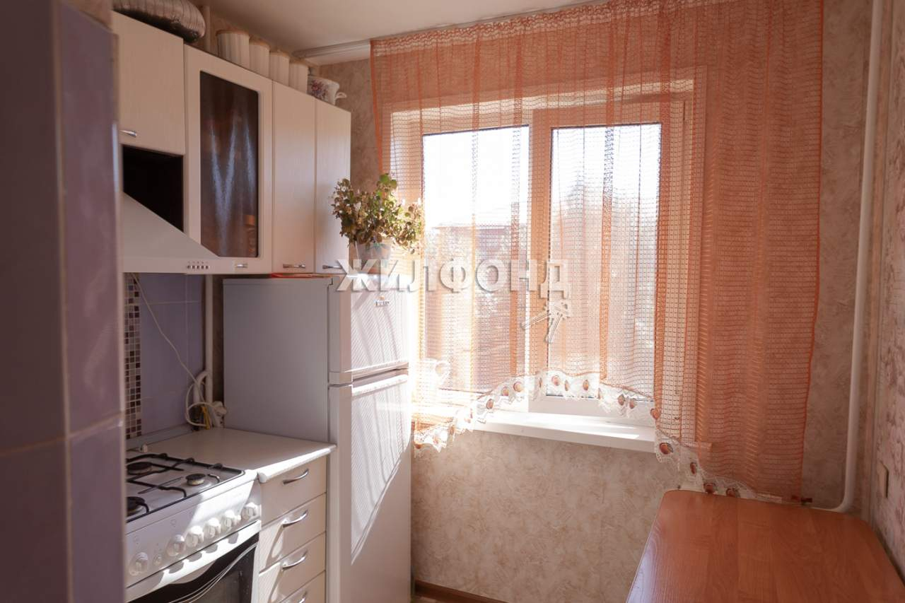 Продажа 2-комнатной квартиры, Барнаул, Попова улица,  д.55