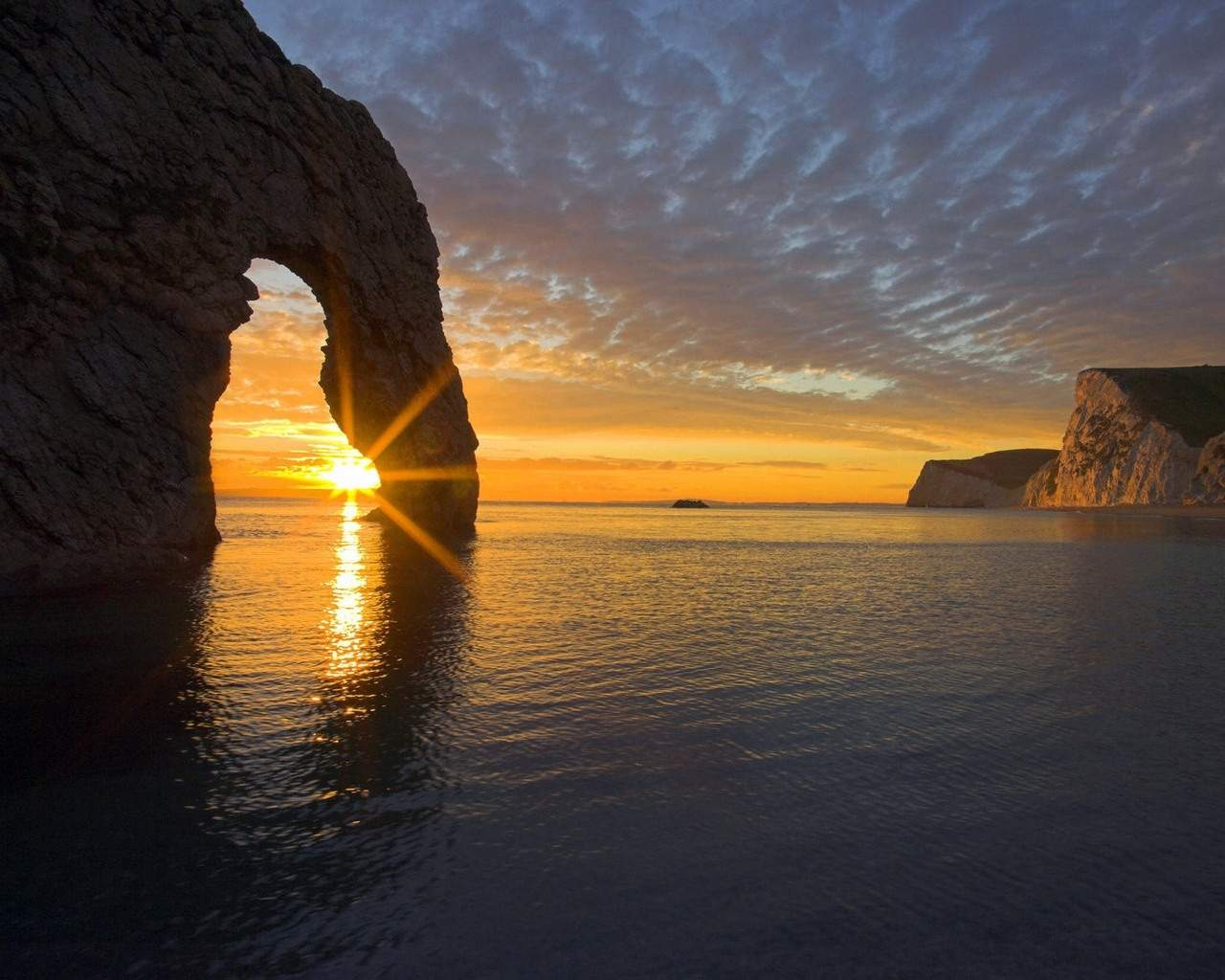 Продажа 2-комнатной квартиры, Коктебель, д.1