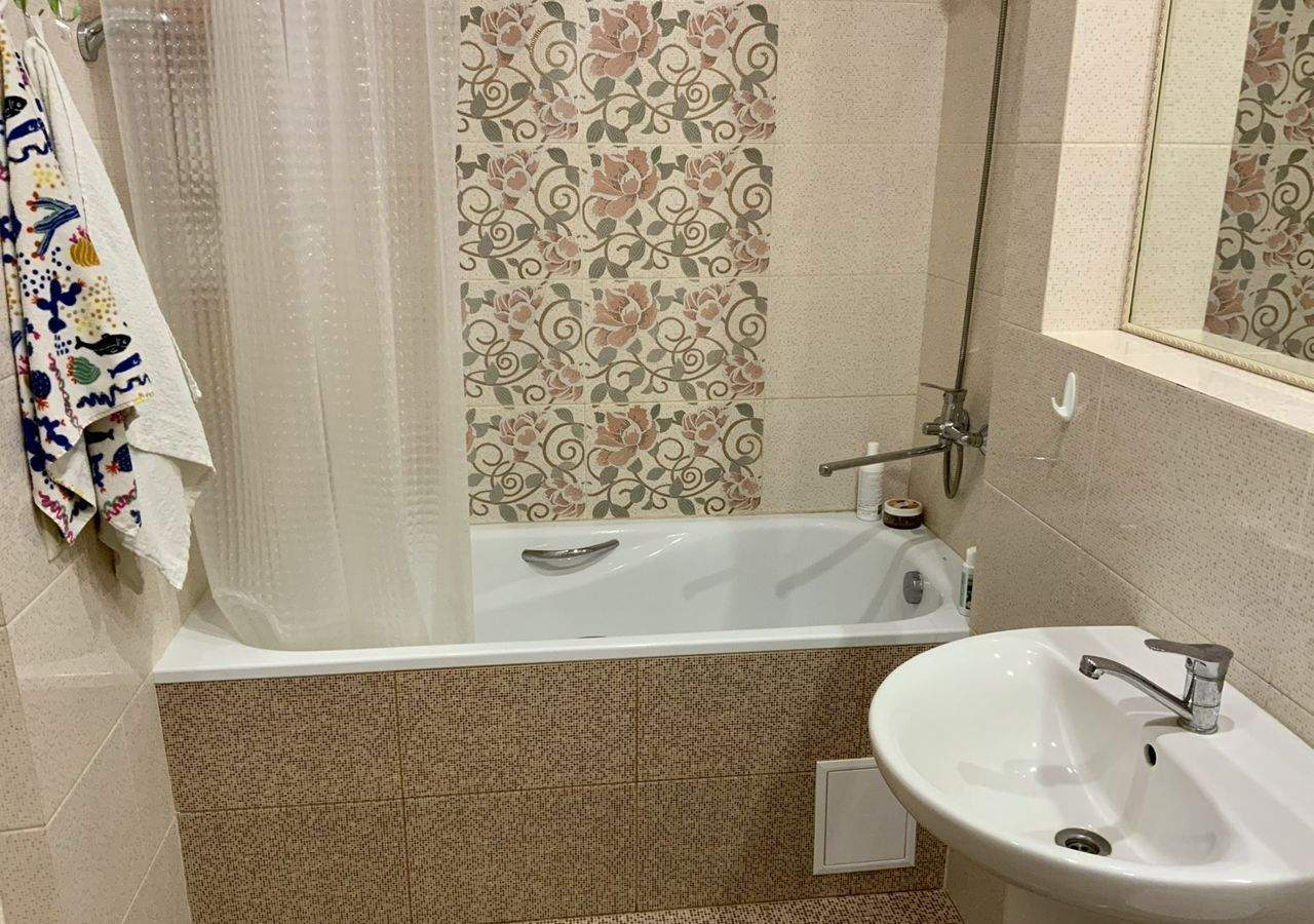 Продажа 2-комнатной квартиры, Геленджик, Курзальная улица,  д.1А