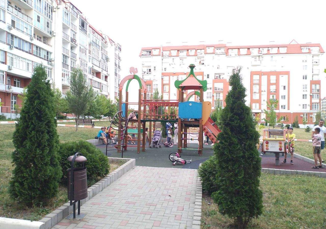 Продажа 2-комнатной квартиры, Геленджик, Олега Анофриева улица,  д.1к1