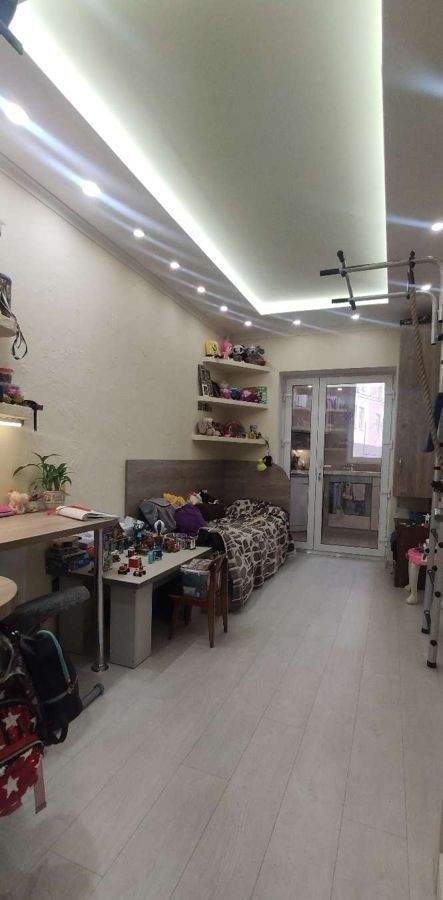 Продажа 3-комнатной квартиры, Геленджик, Островского улица,  д.103А