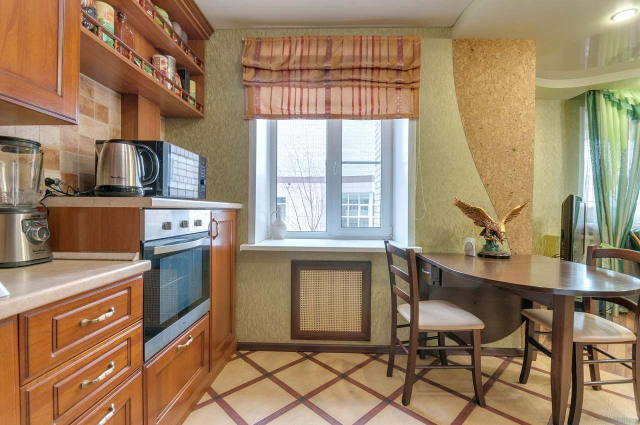 Продажа 3-комнатной квартиры, Вологда, Петина улица,  д.10