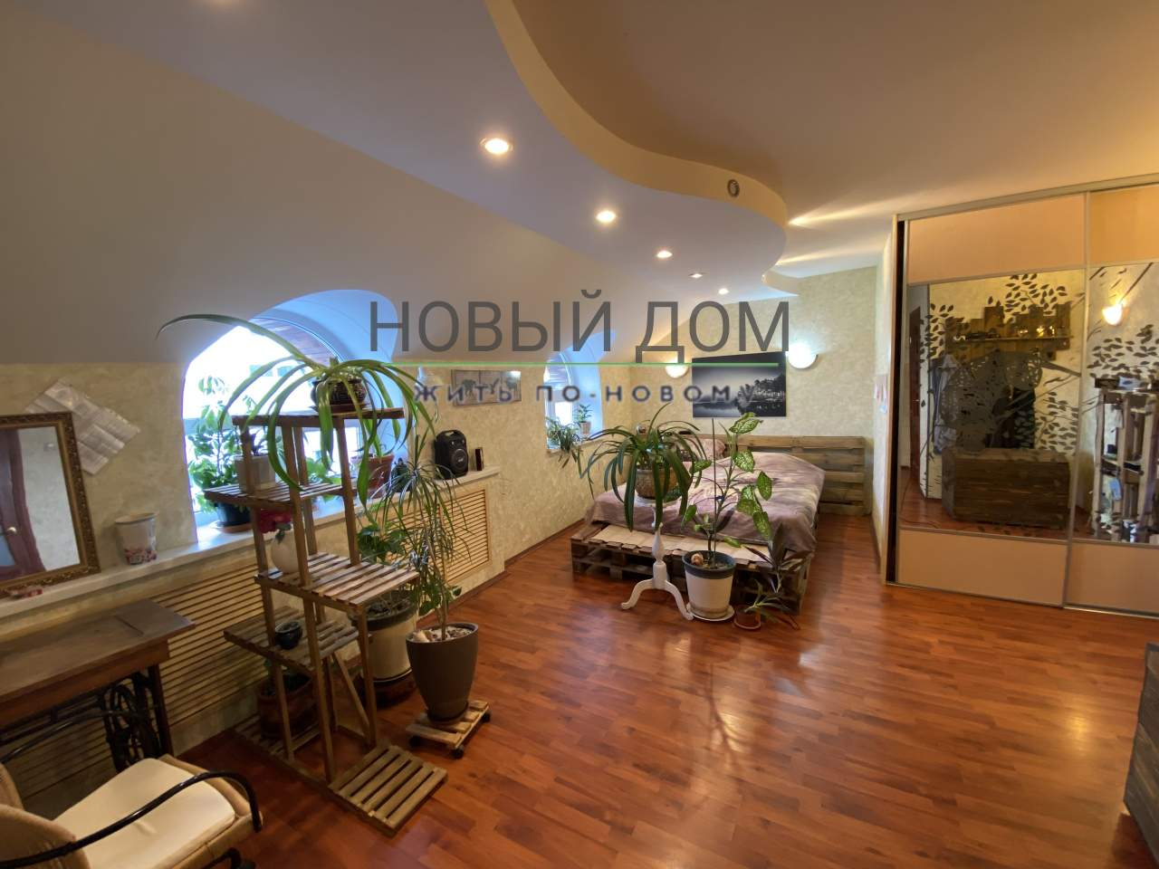 Продажа 6-комнатной квартиры, Великий Новгород, Парковая улица,  д.14к3