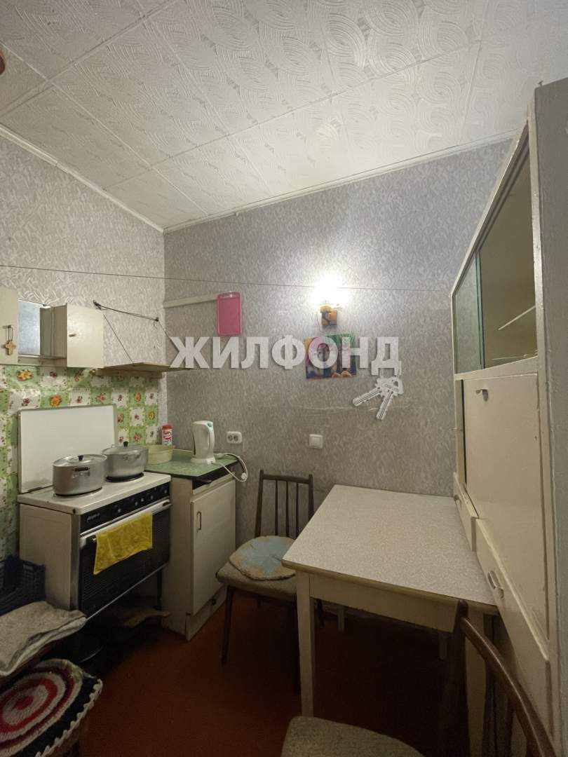 Продажа комнаты, Омск, Карбышева улица,  д.38