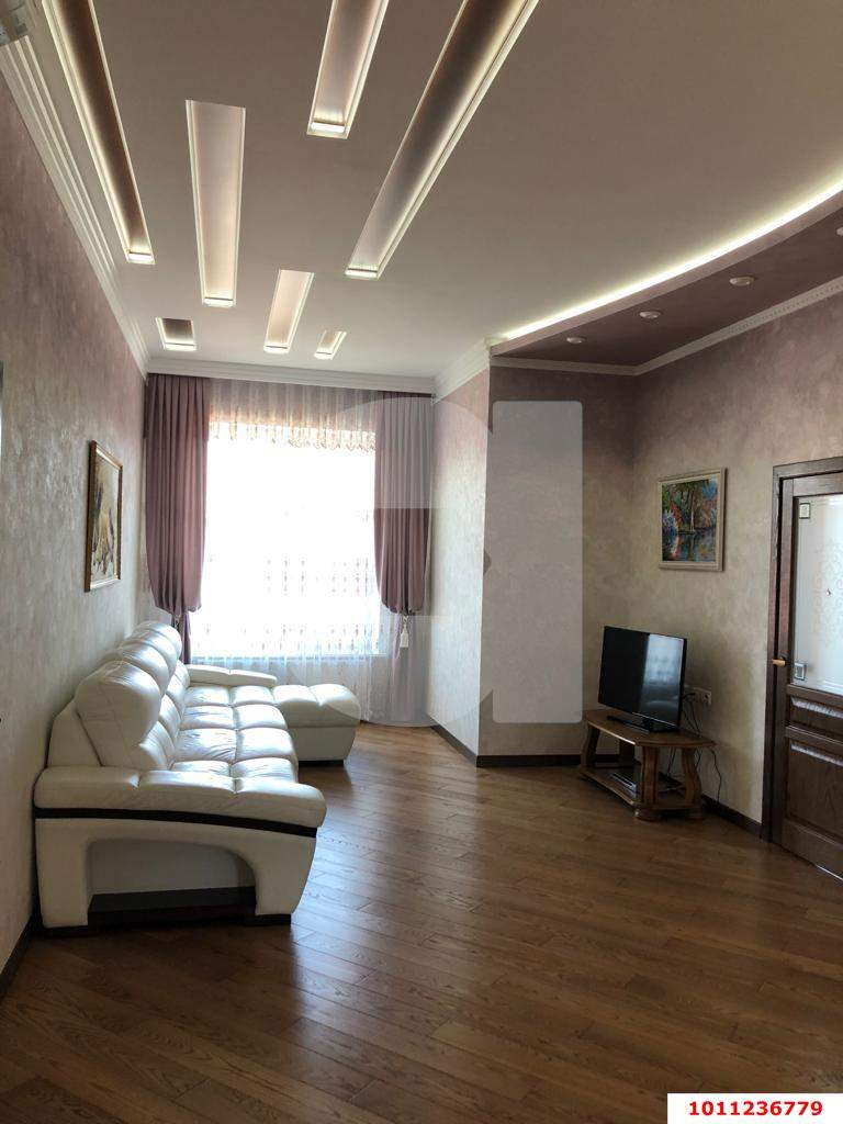 Продажа дома, 300м <sup>2</sup>, 10 сот., Краснодар, Баварская улица,  д.57