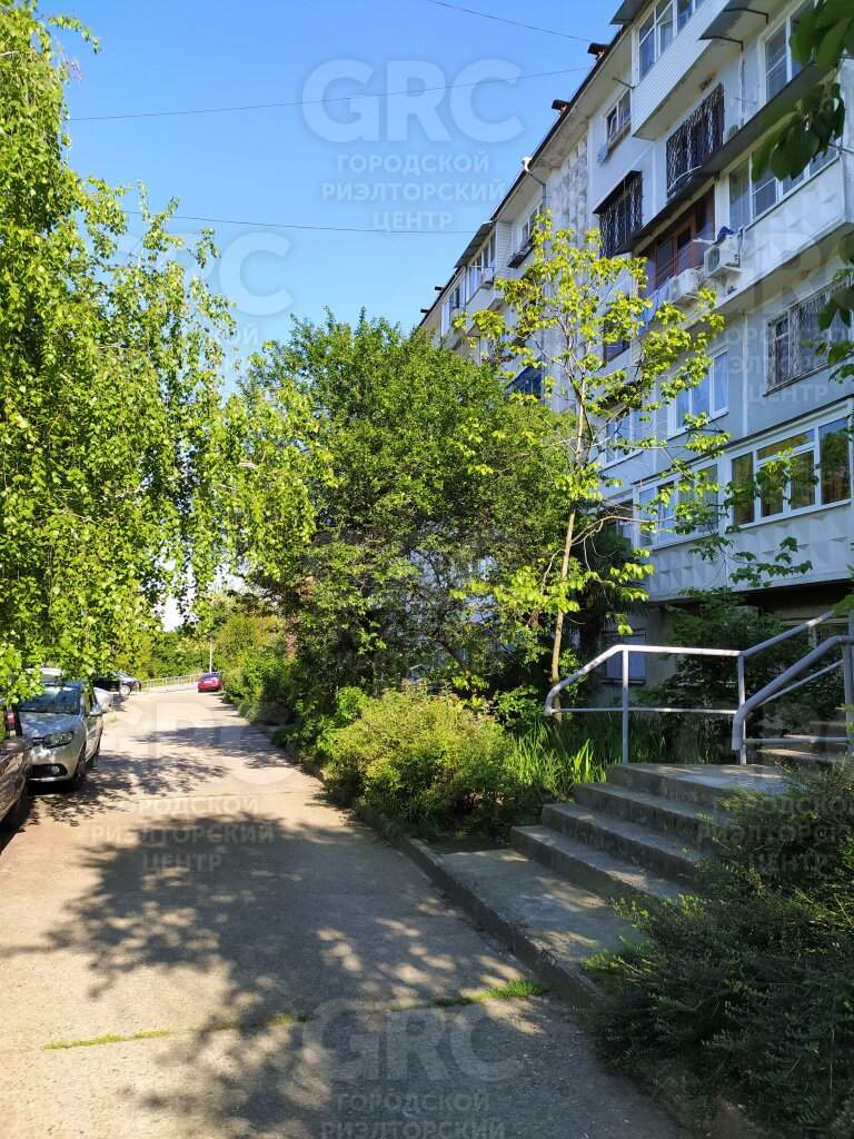 Продажа 2-комнатной квартиры, Сочи, Ясногорская улица,  д.12