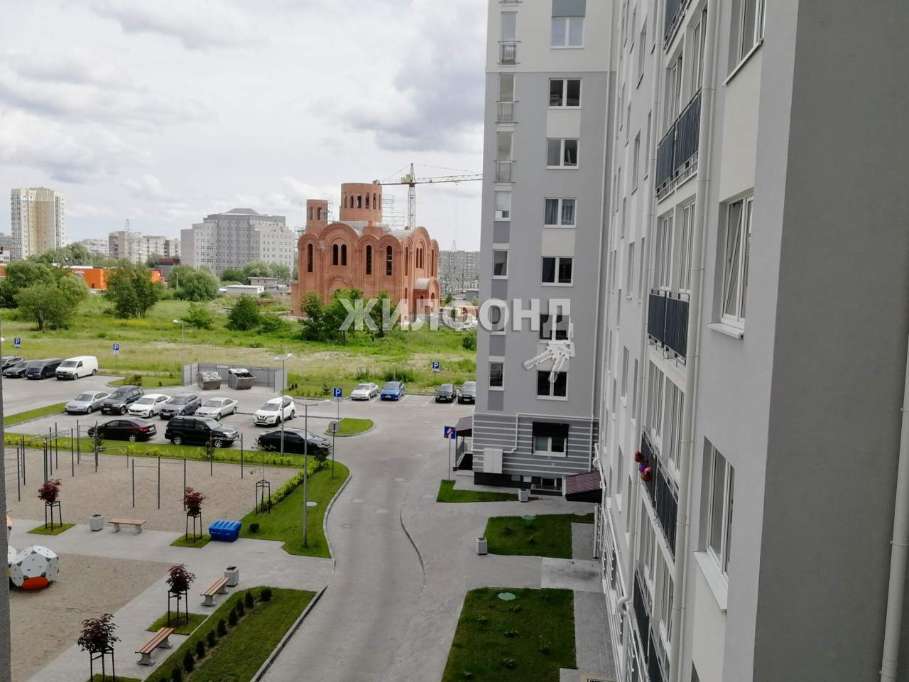Продажа 3-комнатной квартиры, Калининград, Маршала Жукова улица,  д.4