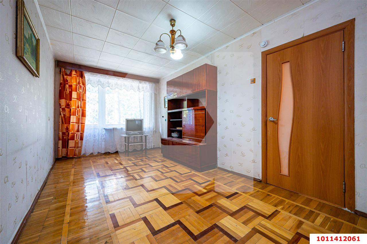 Продажа 3-комнатной квартиры, Краснодар, Гидростроителей улица,  д.15