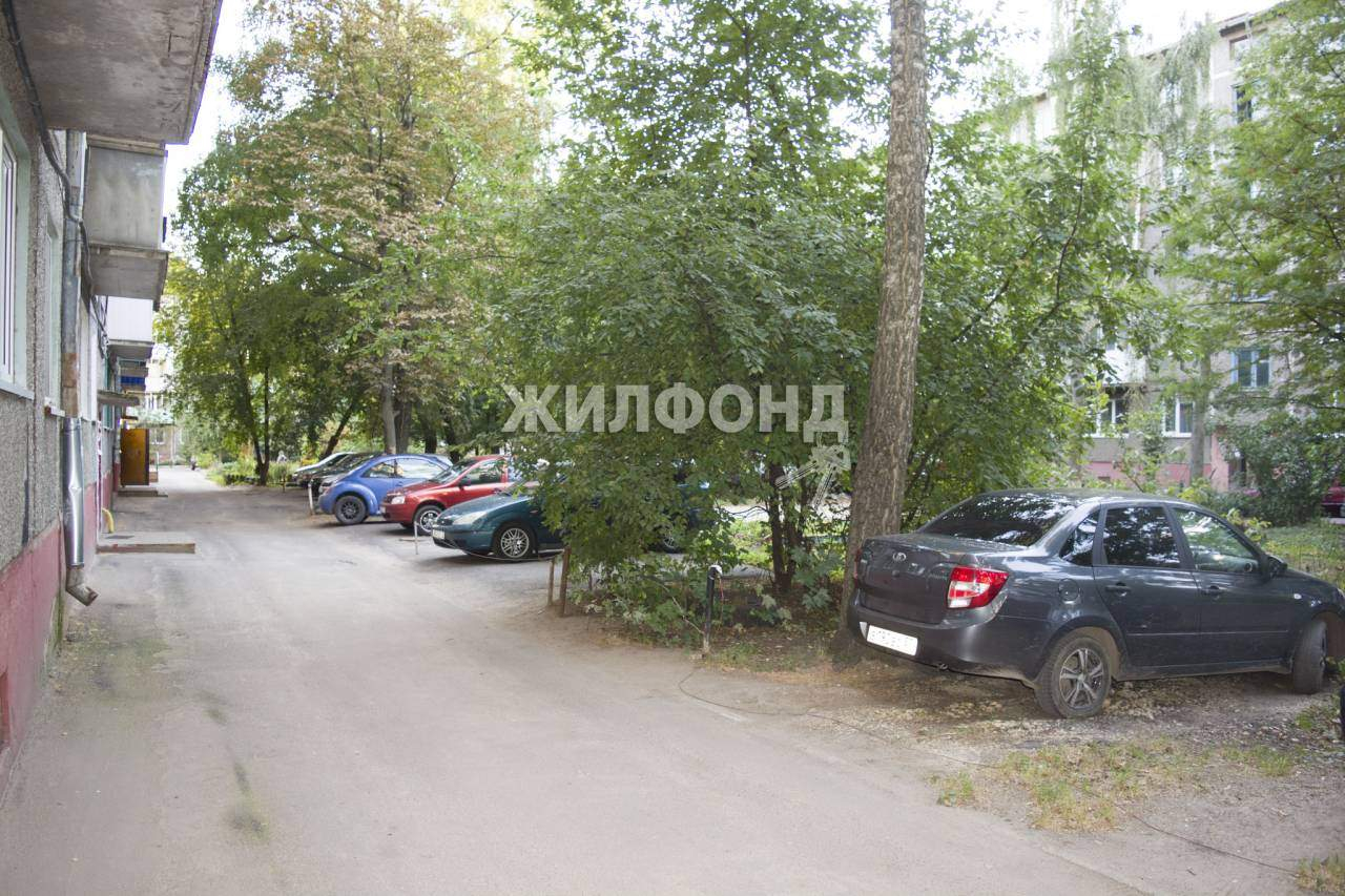 Продажа 3-комнатной квартиры, Орел, Комсомольская улица,  д.364