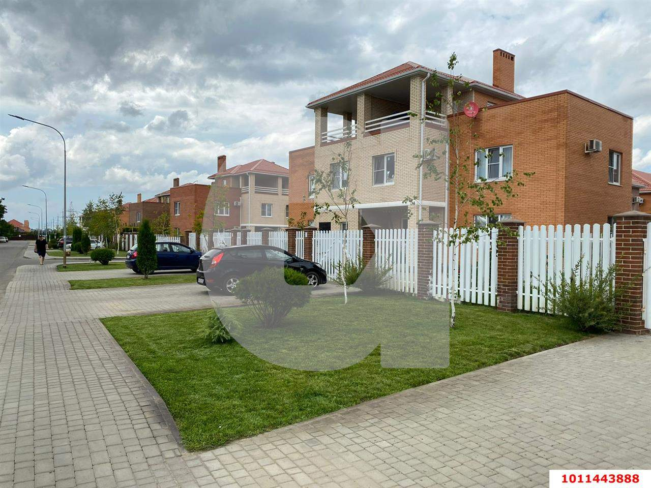 Продажа дома, 120м <sup>2</sup>, 1 сот., Краснодар, Оливковая улица,  д.1к12