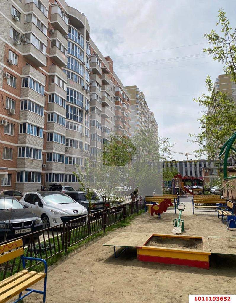 Продажа 2-комнатной квартиры, Краснодар, Российская улица,  д.267/3к1
