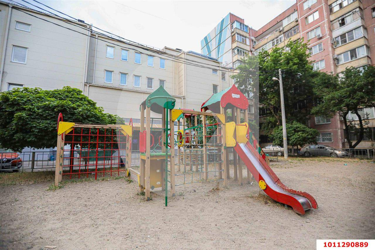 Продажа 3-комнатной квартиры, Краснодар, Ставропольская улица,  д.174