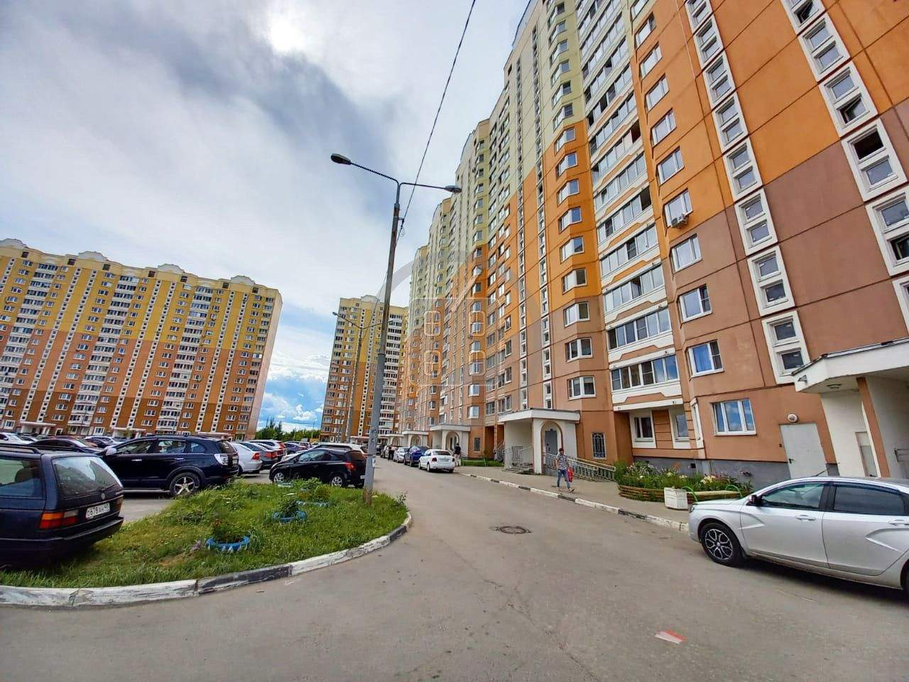 Продажа 3-комнатной квартиры, Калуга, Хрустальная улица,  д.44к4