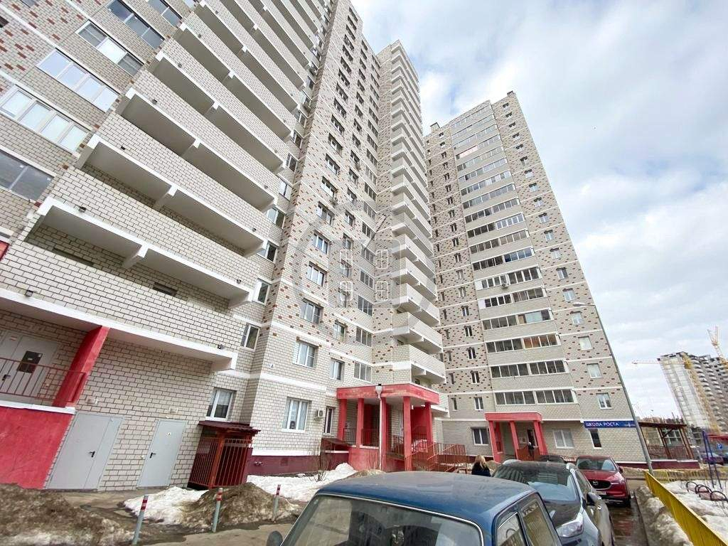 Продажа 2-комнатной квартиры, Калуга, Солнечный бульвар,  д.10